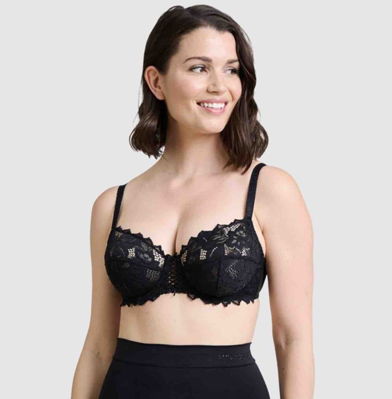 Spacer bra with cups Arum Black - Plus Size Lingerie