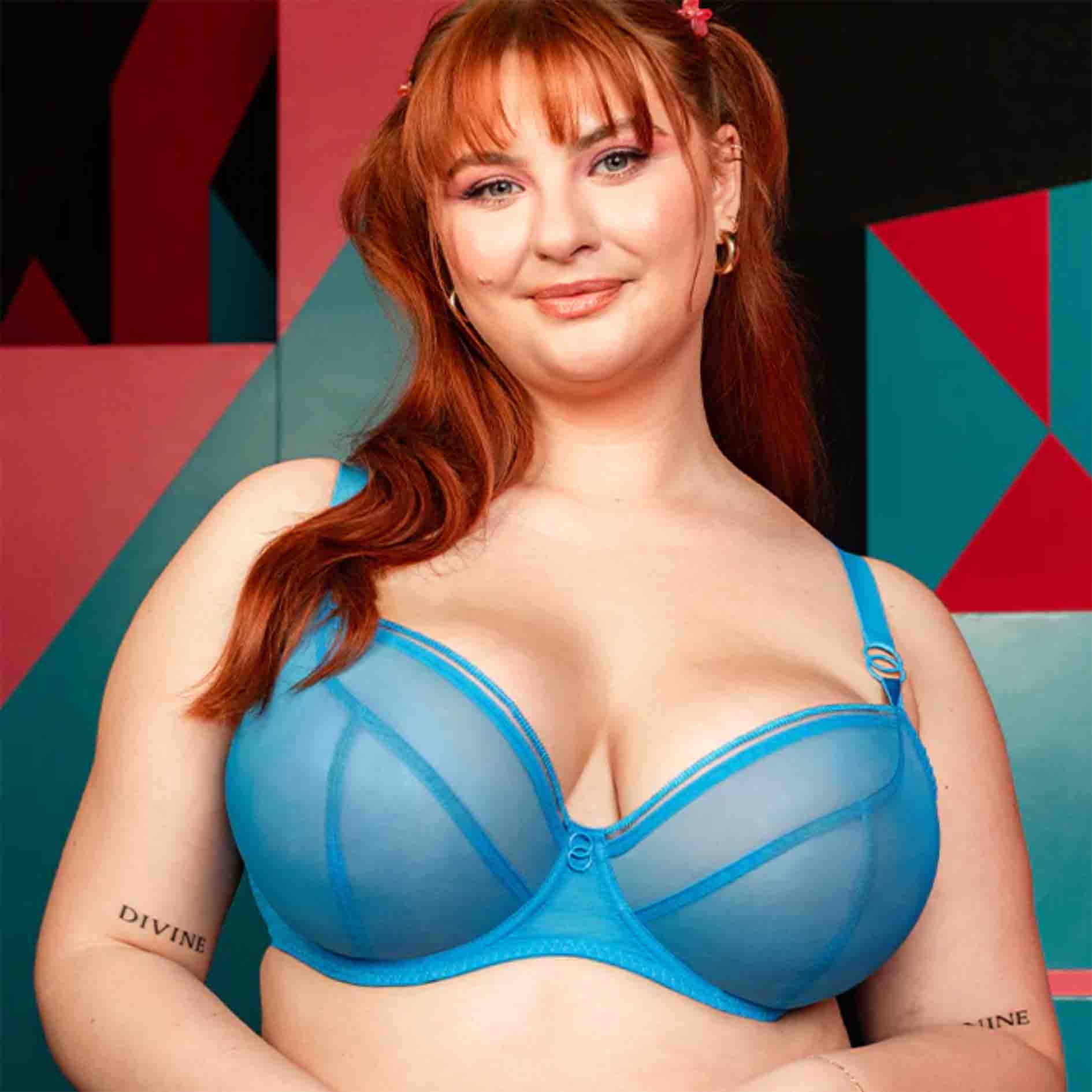 Lifestyle Plunge Bra