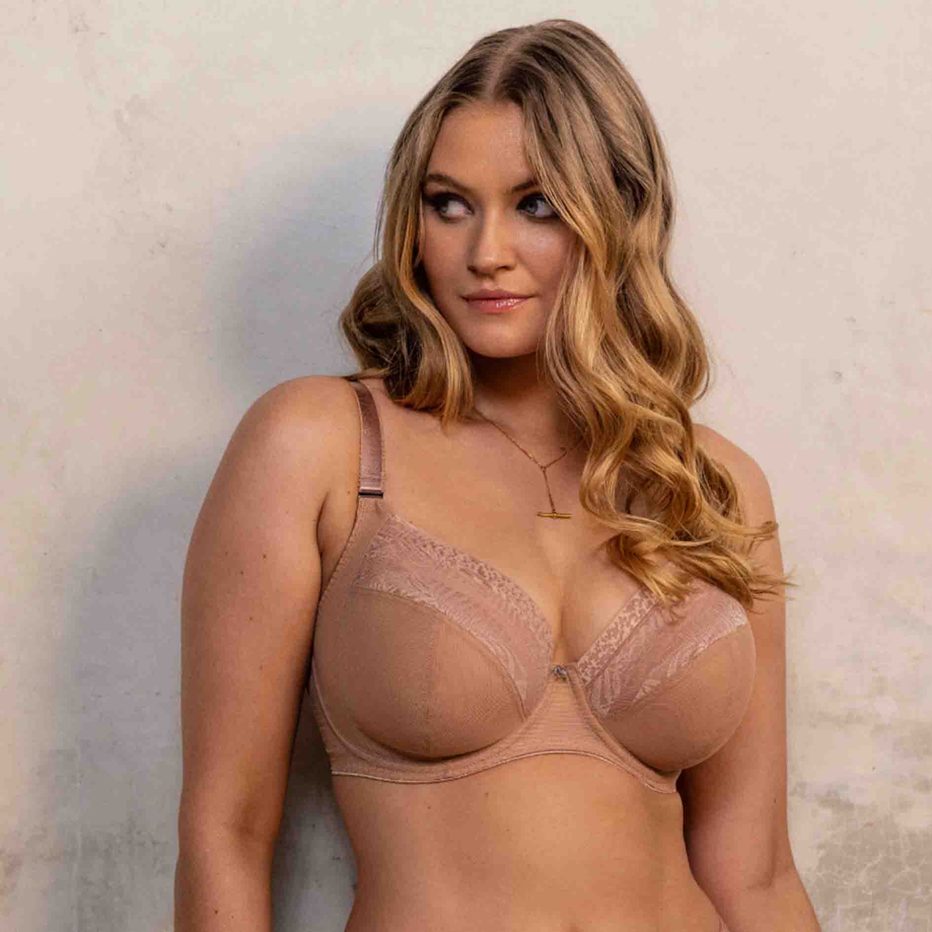 Devote Underwire Side Support Plunge Bra