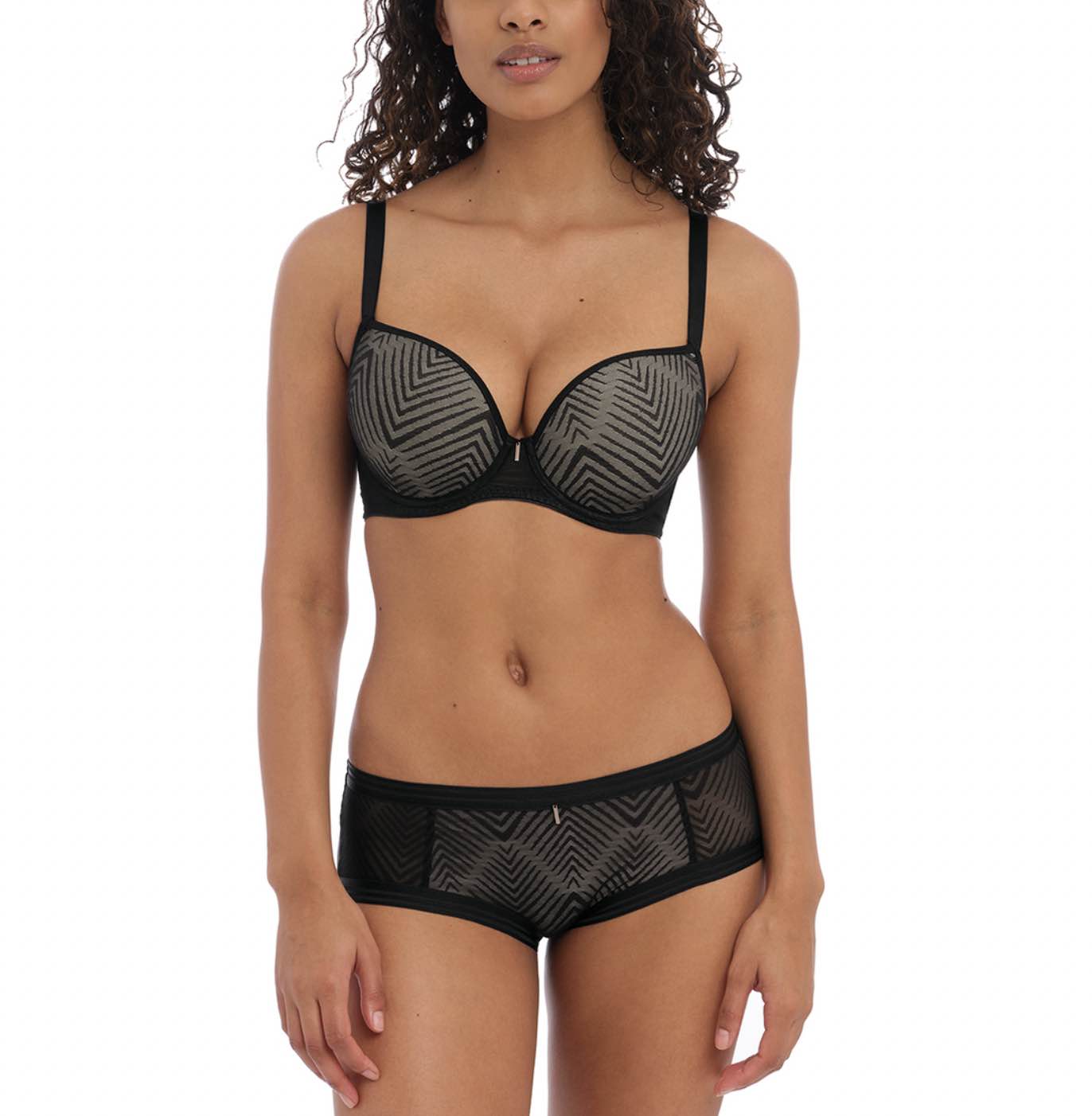 Freya Show-Off Moulded Plunge T-Shirt Bra : : Clothing, Shoes &  Accessories