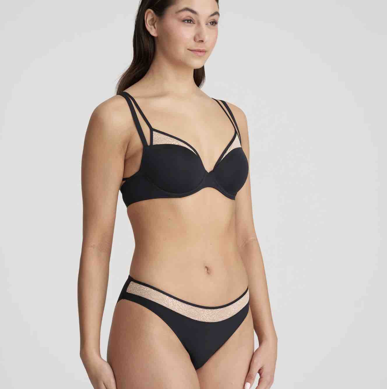 Amman Padded Plunge Bra