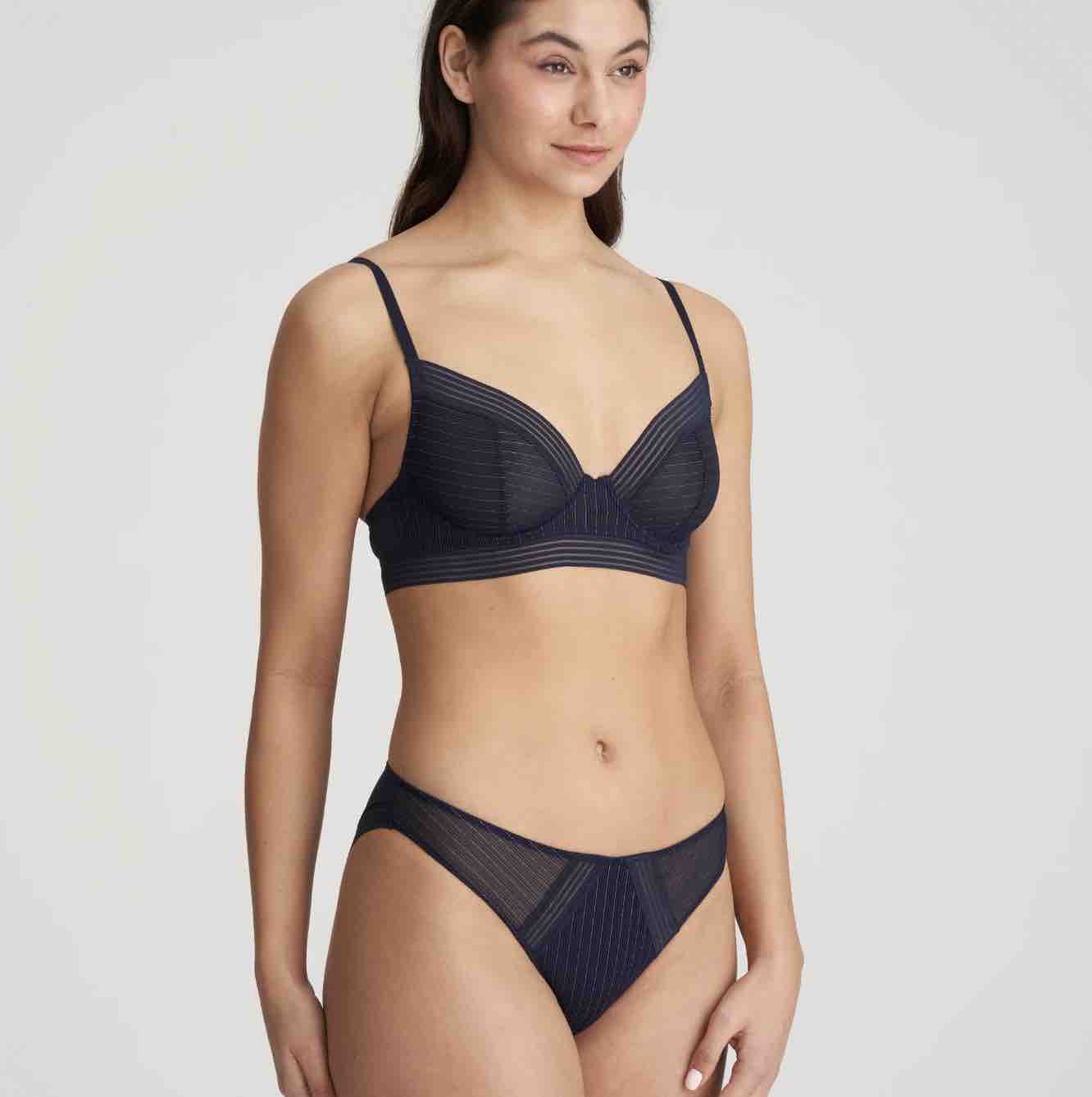 Tokuda Longline Plunge Bra