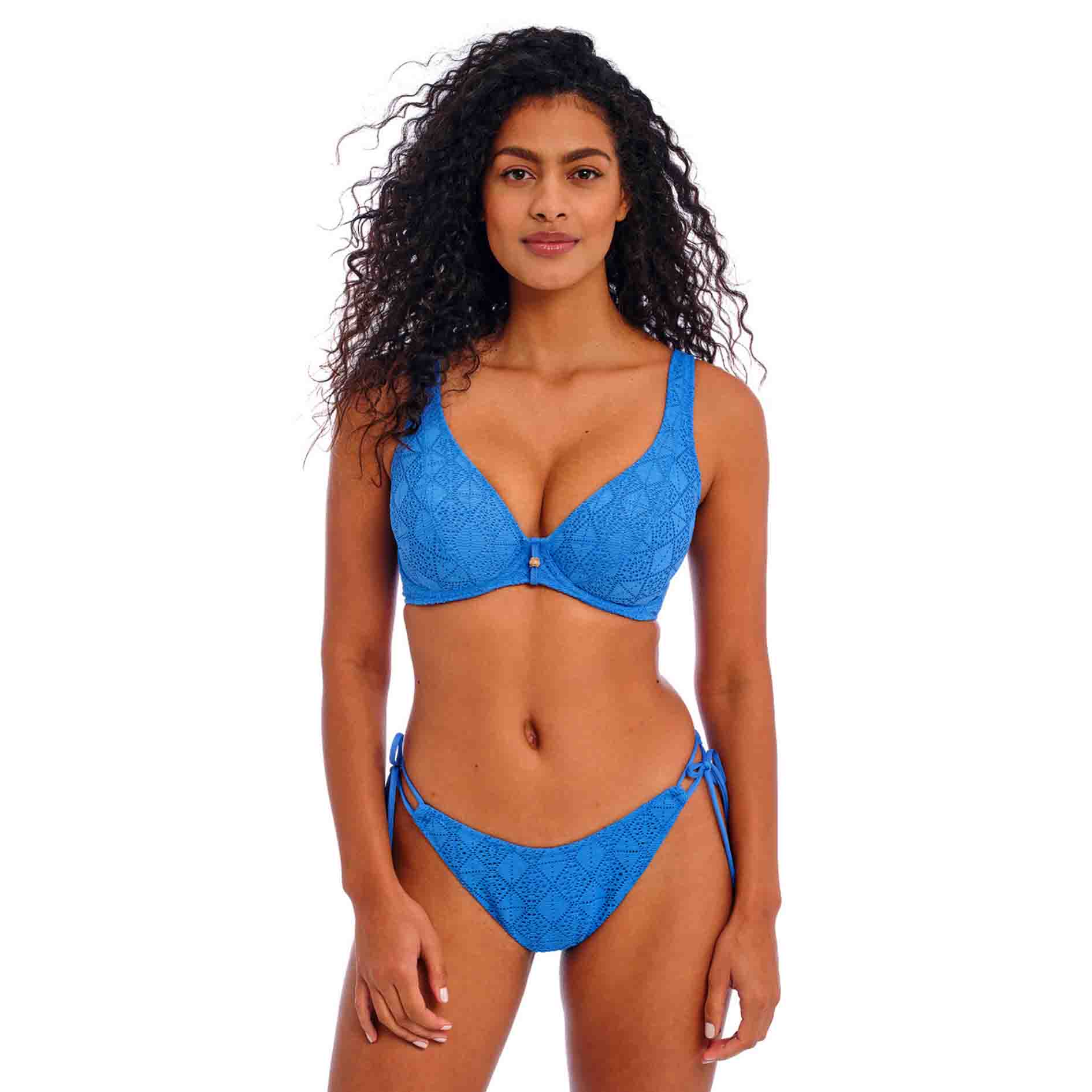 Nomad Nights High Apex Bikini Top