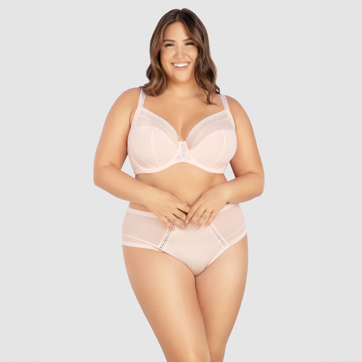 Shea Supportive Full Bust Plunge Bra