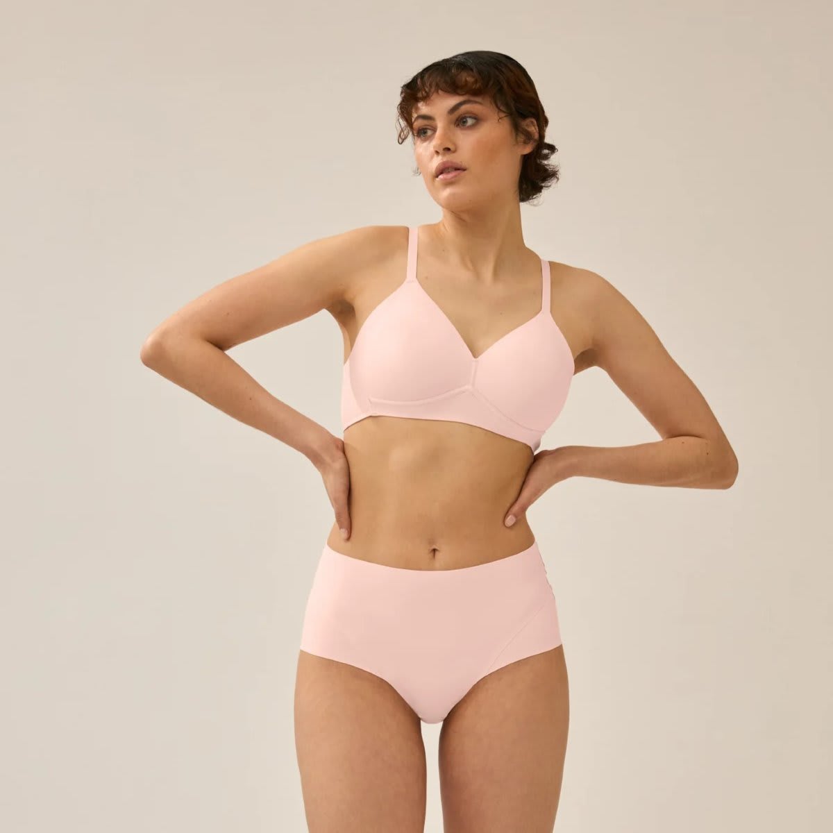 Side Smoothing Soft Cup Wireless Padded Bra