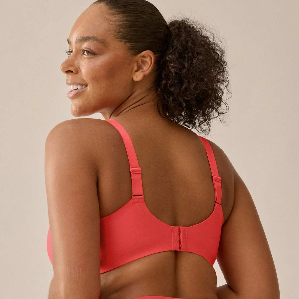 Side Smoothing Soft Cup Wireless Padded Bra