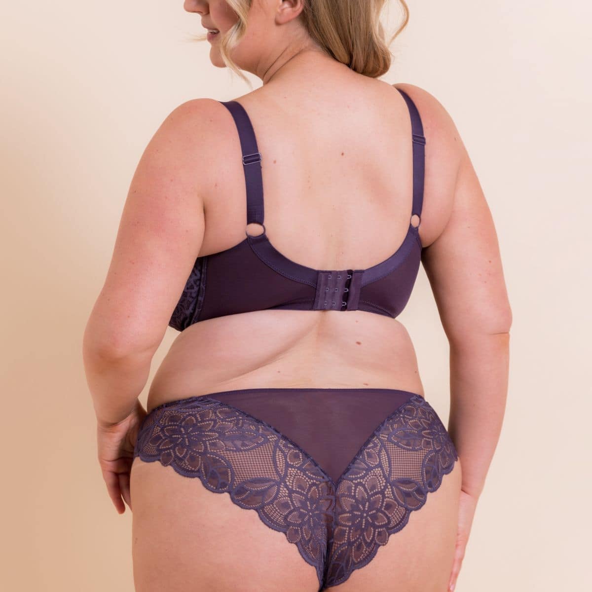 Lovelace Full Cup Side Support Bra