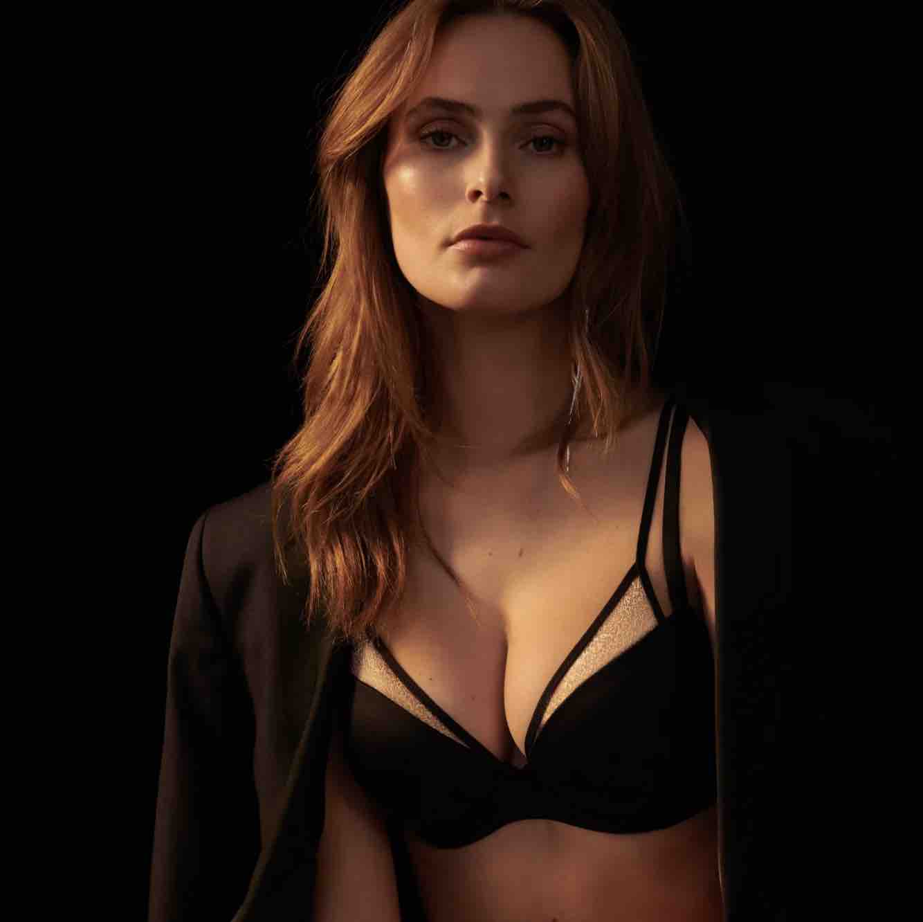 Amman Padded Plunge Bra