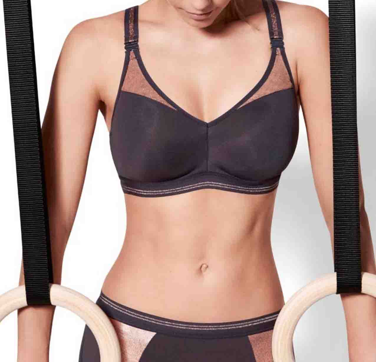 Initiale Spacer Sports Bra