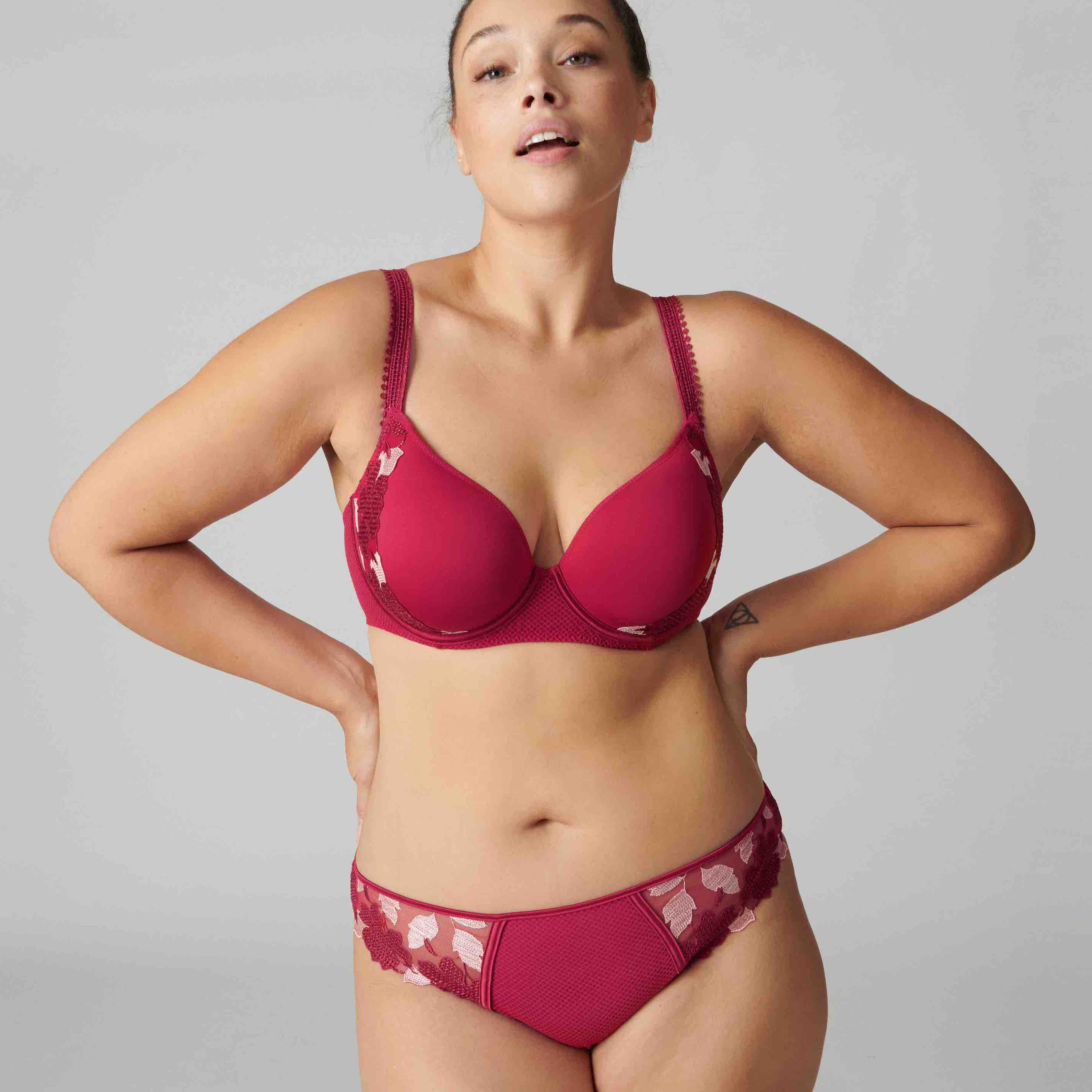 Dahlia 3D Plunge Contour Bra