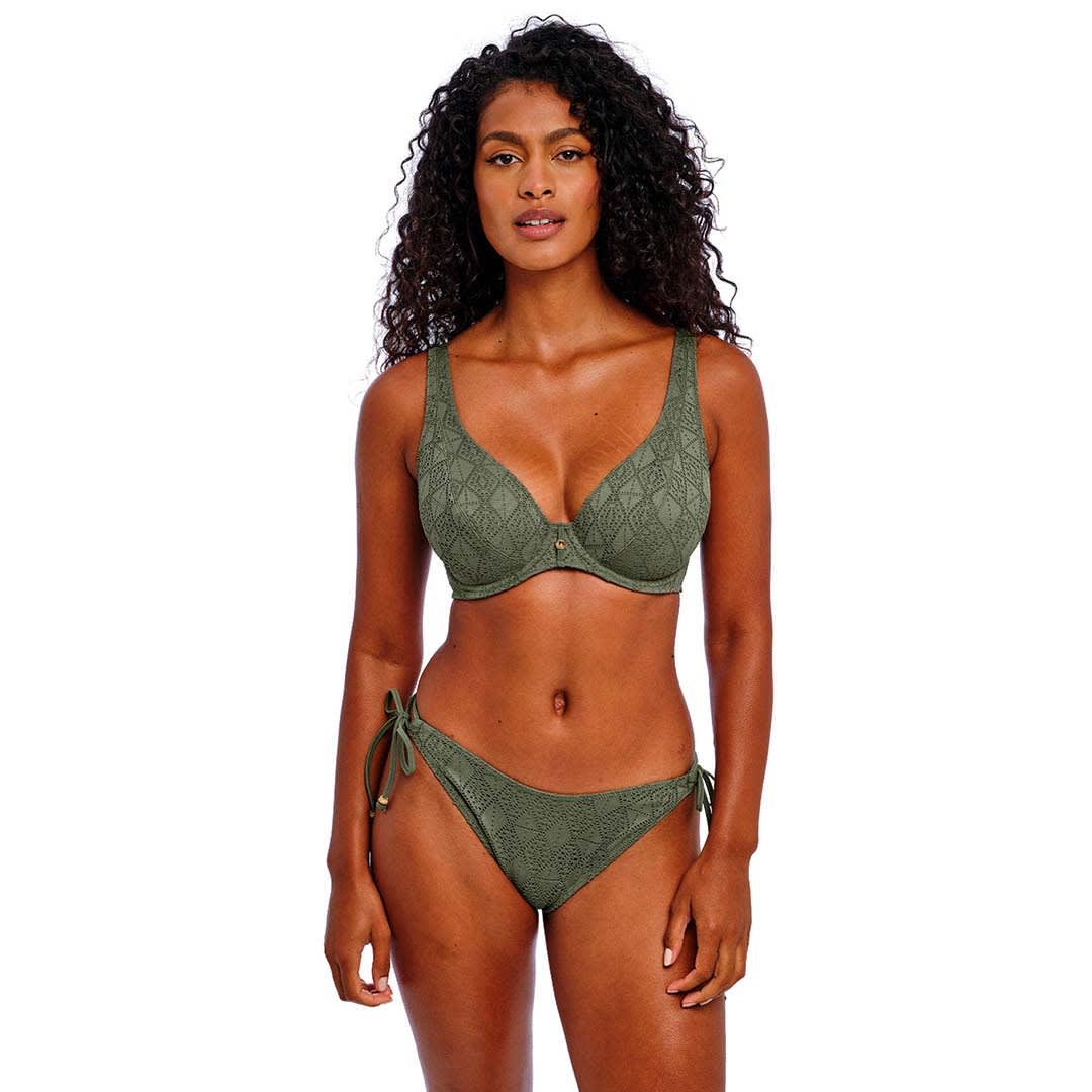 Nomad Nights High Apex Bikini Top