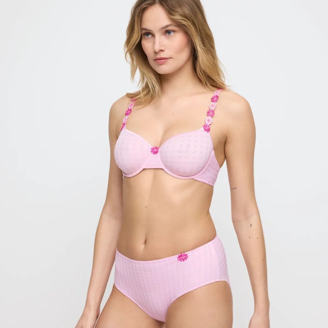Avero Non Padded Full Cup Seamless Bra